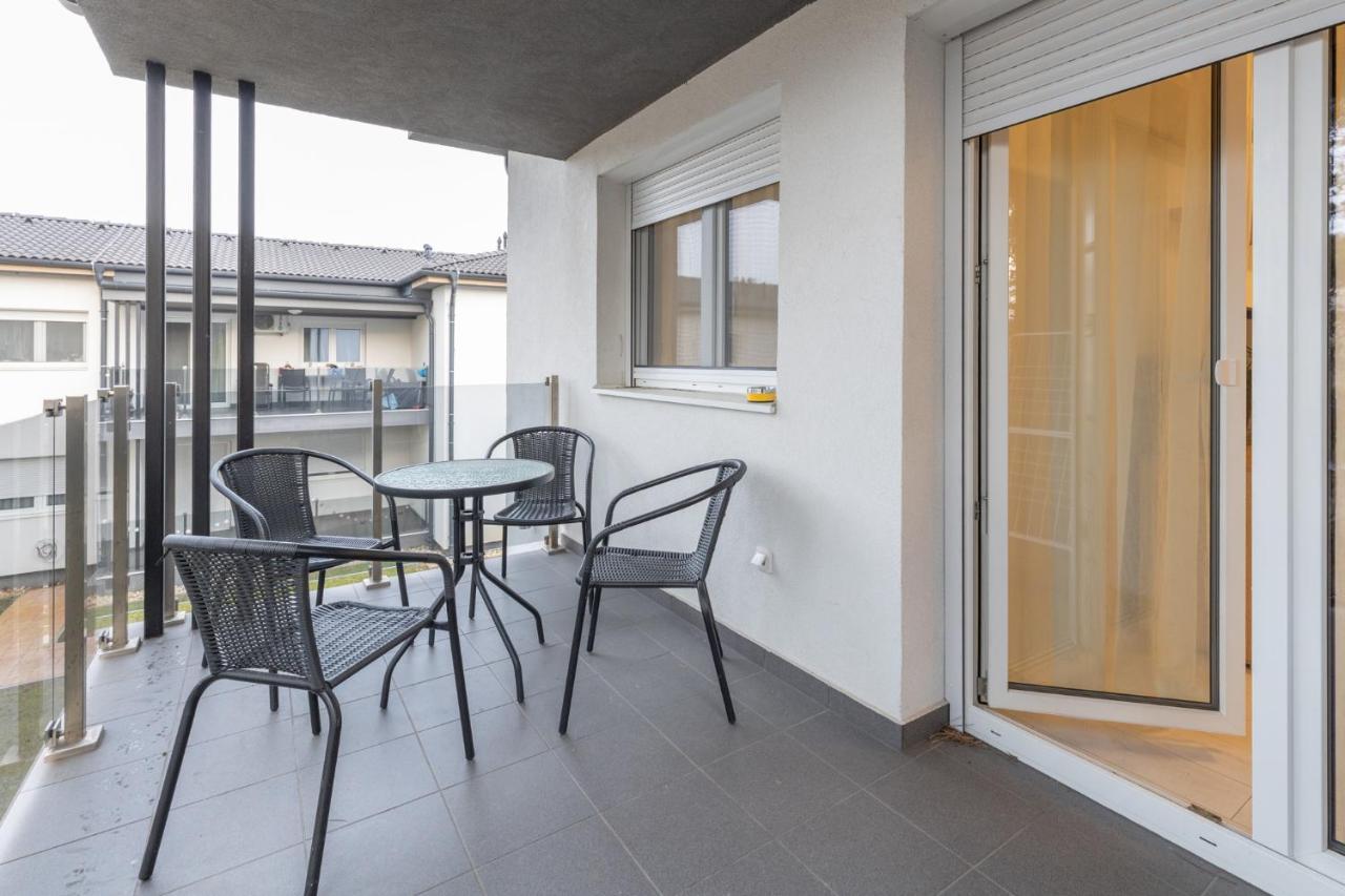 Leda Apartmanok By Bltn ชิโอฟก ภายนอก รูปภาพ